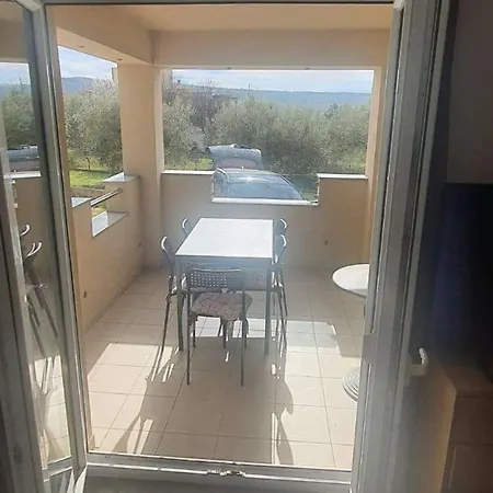 With Parking Space Rovanjska, Paklenica - 22260 아파트 *