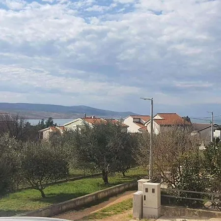 Lägenhet With Parking Space Rovanjska, Paklenica - 22260